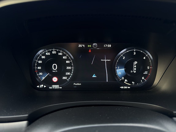 Volvo V90 11 of 28