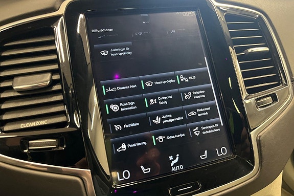 Volvo XC90 20 of 30