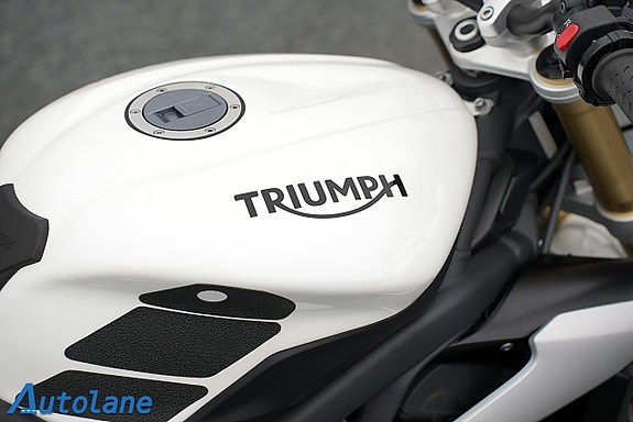 Triumph Street triple *Nyservad 18 of 26