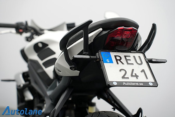 Triumph Street triple *Nyservad 16 of 26