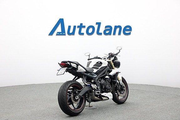 Triumph Street triple *Nyservad 4 of 26