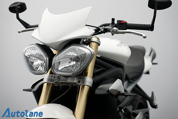 Triumph Street triple *Nyservad 22 of 26