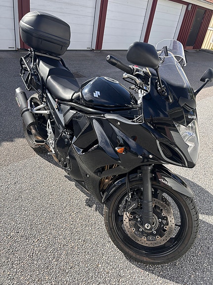 Suzuki GSX1250FA 8 of 12