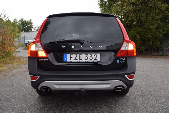 Volvo XC70 4 of 23