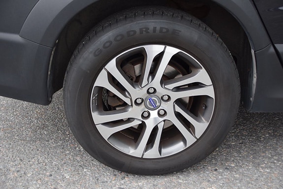 Volvo XC70 23 of 23