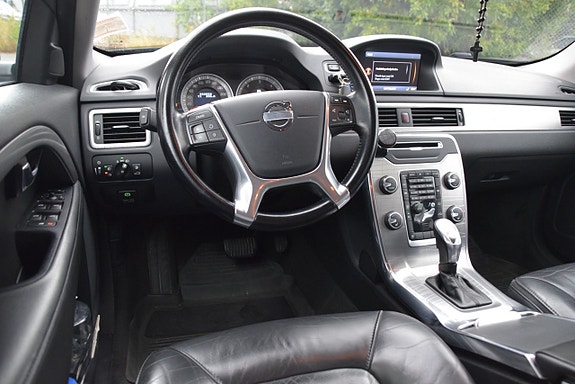Volvo XC70 7 of 23