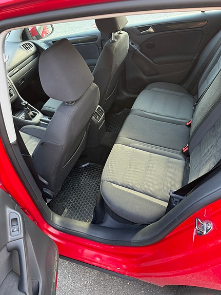 Volkswagen Golf VI 4 of 9