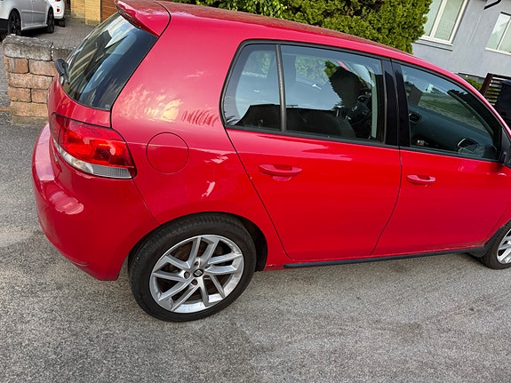 Volkswagen Golf VI 6 of 9