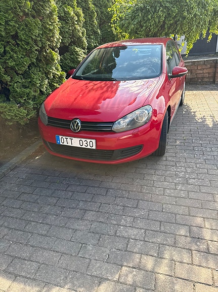Volkswagen Golf VI 2 of 9