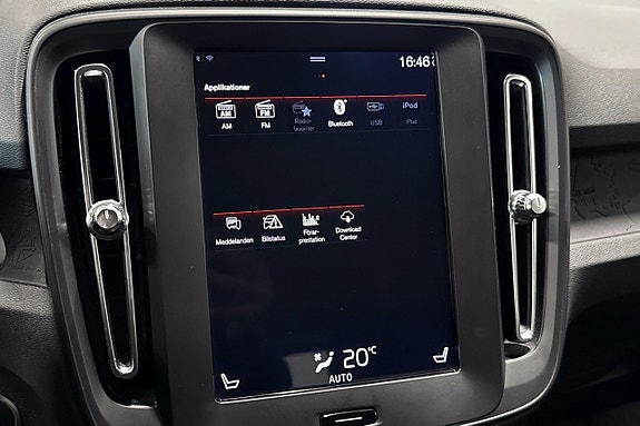 Volvo XC40 20 of 23