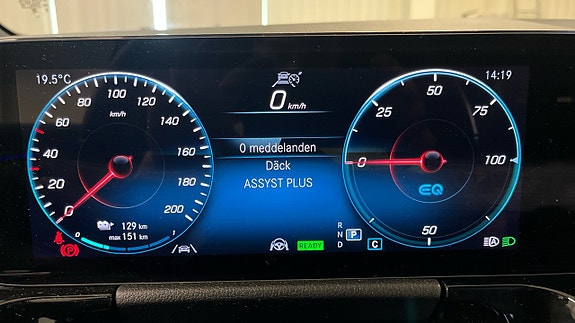 Mercedes-Benz EQA250 7 of 23