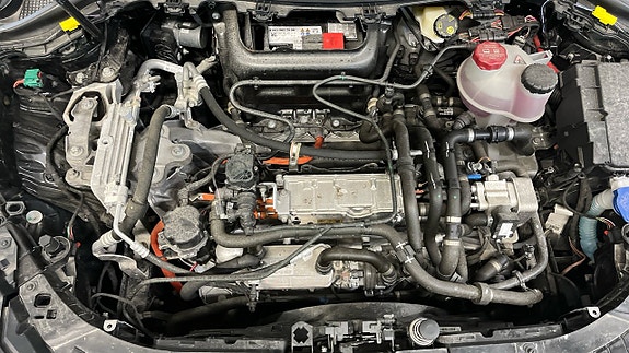 Mercedes-Benz EQA250 11 of 23