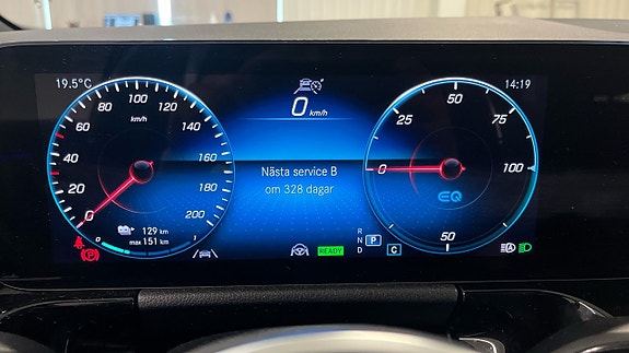 Mercedes-Benz EQA250 16 of 23