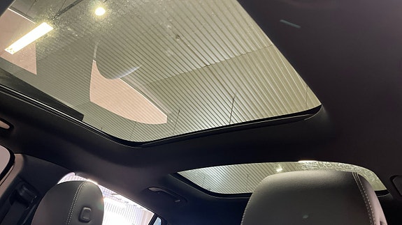 Mercedes-Benz EQA250 17 of 23