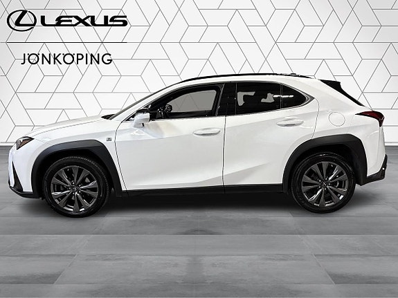 Lexus UX250h 5 of 16