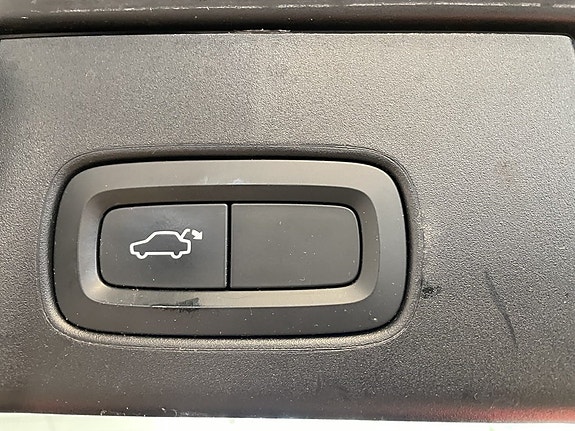Volvo V90 10 of 22