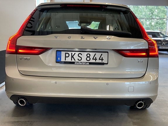 Volvo V90 8 of 22
