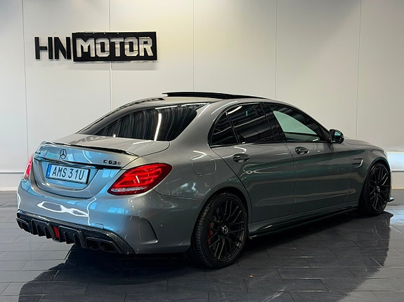 Mercedes-Benz C63 8 of 30