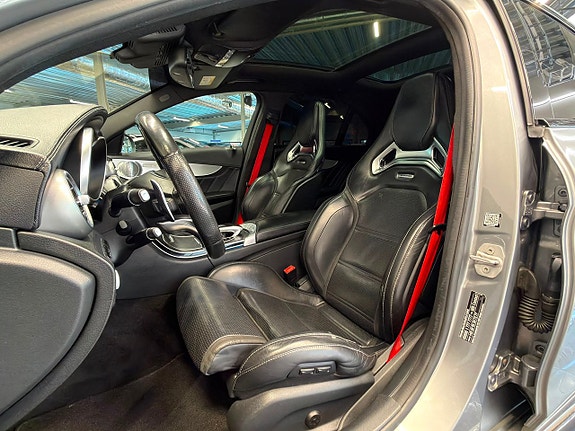 Mercedes-Benz C63 19 of 30