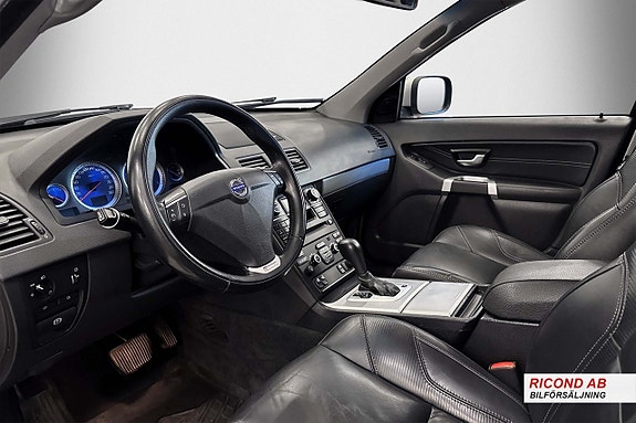 Volvo XC90 18 of 23