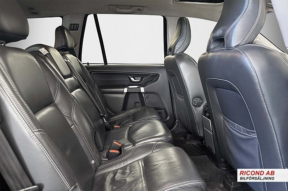 Volvo XC90 16 of 23