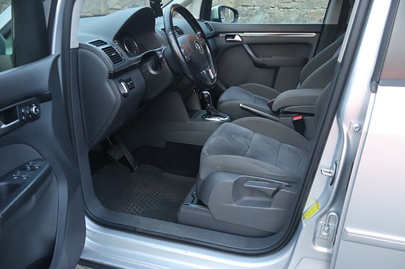 Volkswagen Touran 7 of 19