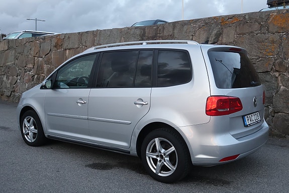 Volkswagen Touran 5 of 19