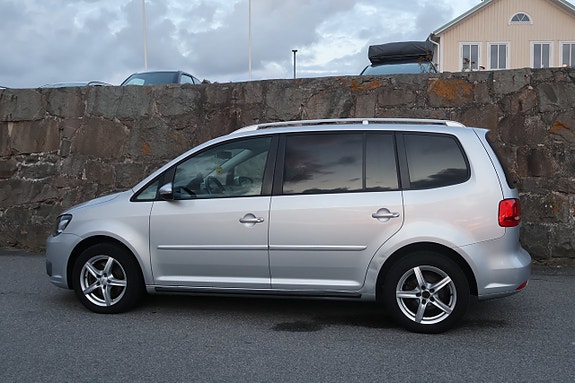 Volkswagen Touran 4 of 19