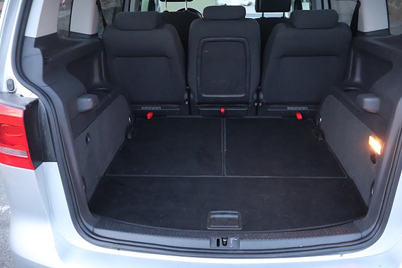 Volkswagen Touran 13 of 19