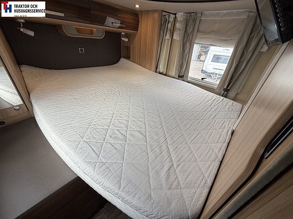 Knaus 900 i SUN Queenbed, AC, Drag -17 18 of 21