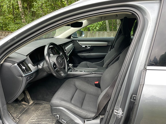 Volvo V90 3 of 4