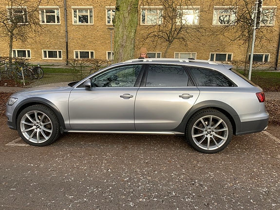 Audi A6 allroad 4 of 5