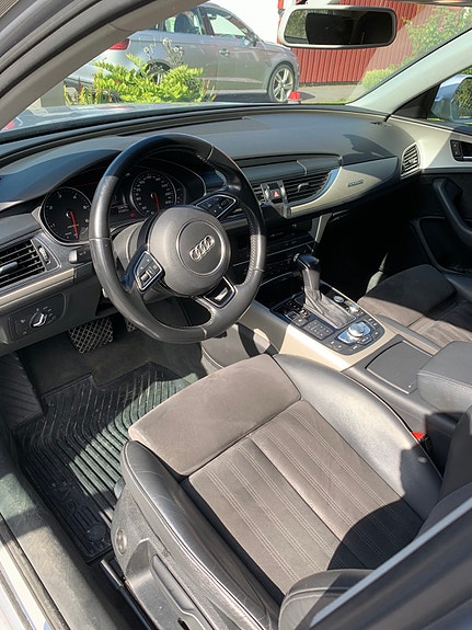 Audi A6 allroad 2 of 5