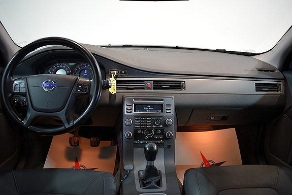 Volvo V70 15 of 23