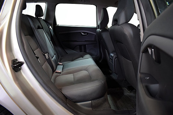 Volvo V70 19 of 23