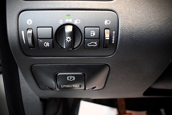 Volvo V70 14 of 23