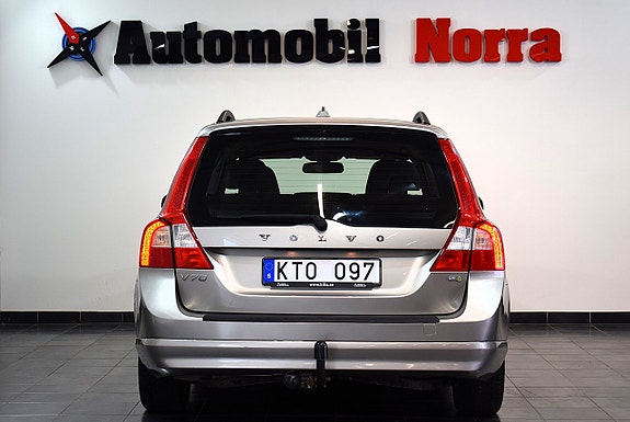 Volvo V70 5 of 23