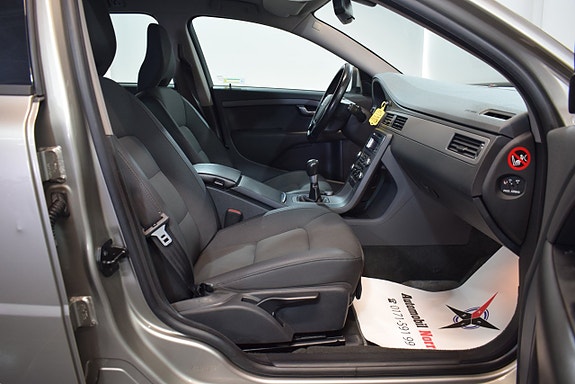 Volvo V70 18 of 23