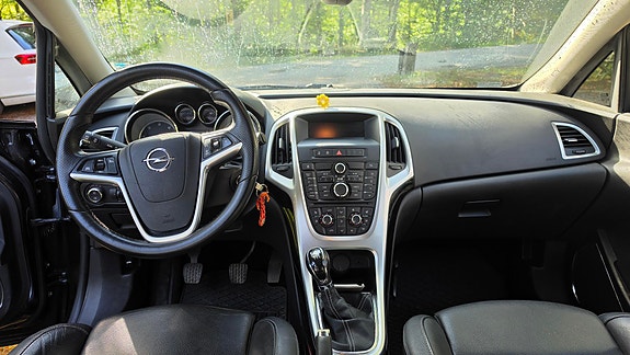 Opel Astra 3 of 6