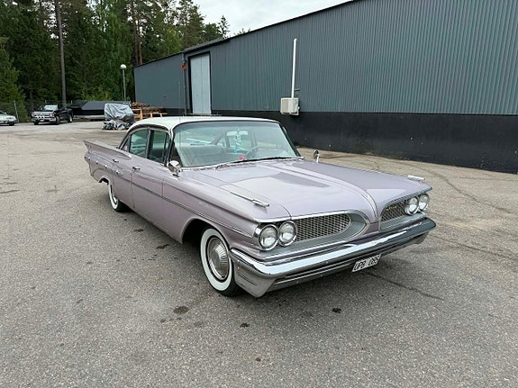 Pontiac Starchief 9 of 28