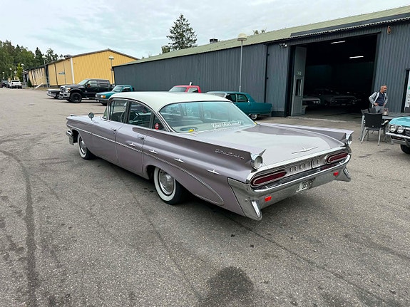 Pontiac Starchief 11 of 28