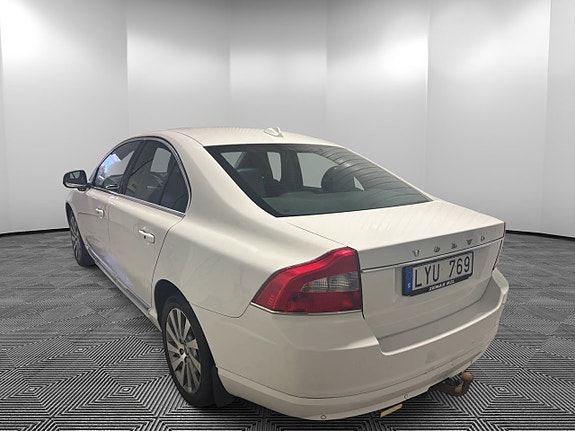 Volvo S80 4 of 7