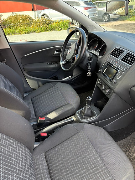 Volkswagen Polo 5 of 6
