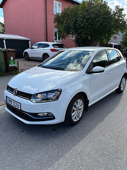 Volkswagen Polo 2 of 6