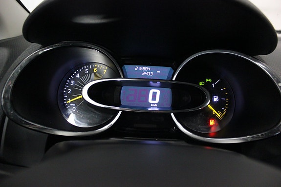 Renault Clio 14 of 22