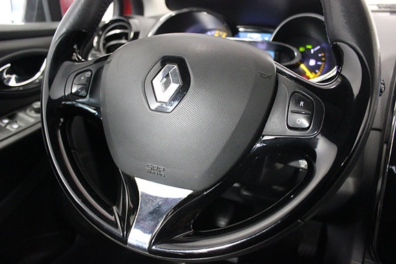 Renault Clio 15 of 22