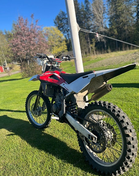 Husqvarna CR 125 2012 2 of 2