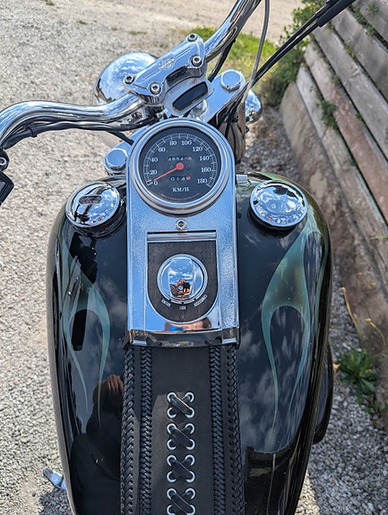 Harley-Davidson Sportster 1200 3 of 6