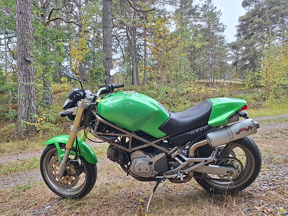 Ducati Monster 600 3 of 7