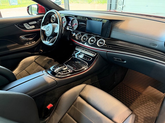 Mercedes-Benz E200 8 of 8